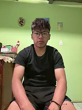 Snapshot of Arley-Arley1 chatting on 03/25/26, 04:29 Arley-Arley1 online show from 03/25/26, 04:29