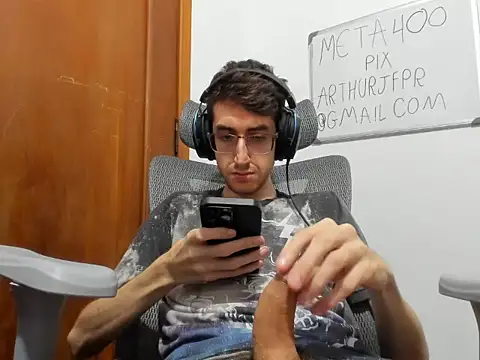 4rthurTV online show from 04/18/26, 04:11