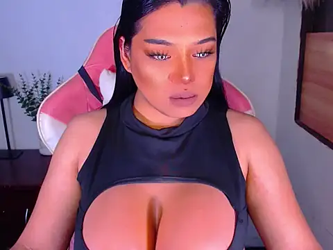 Zandralopez online show from 05/16/26, 05:45