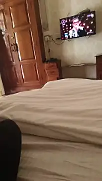 Snapshot of xyz_2giT chatting on 03/17/26, 05:44 xyz 2giT online show from 03/17/26, 05:44