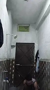 Snapshot of xyz_2giT chatting on 03/21/26, 10:53 xyz 2giT online show from 03/21/26, 10:53