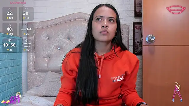LITTLE-NESSA online show from 04/15/26, 01:29