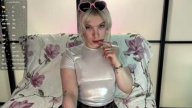 NerissaDeloria online show from 03/20/26, 03:22