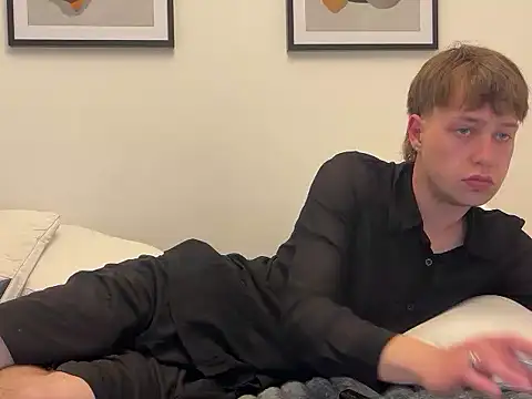 Snapshot of keiran338 chatting on 03/15/26, 09:43 keiran338 online show from 03/15/26, 09:43