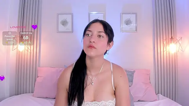 Snapshot of Sallyrosee_ chatting on 08/03/26, 03:27 Sallyrosee online show from 08/03/26, 03:27