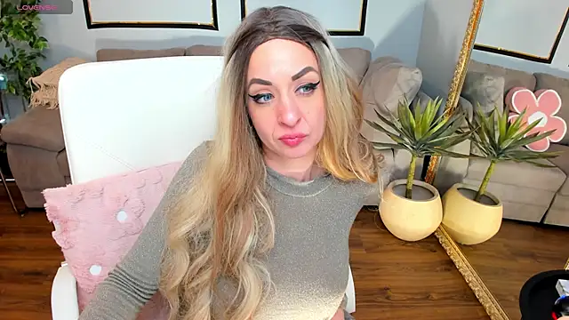 ElyssaVibe online show from 04/21/26, 02:51