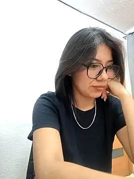 Snapshot of nanybb24 chatting on 03/17/26, 05:55 nanybb24 online show from 03/17/26, 05:55
