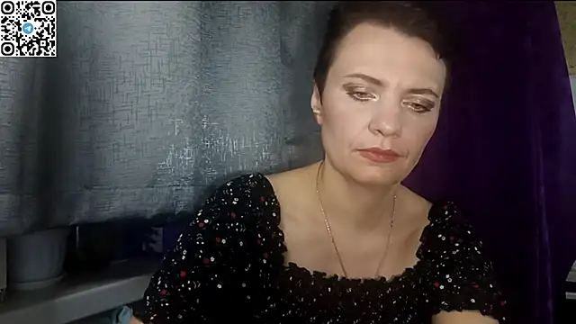 Snapshot of HotMamaQueen234 chatting on 05/16/26, 07:56 HotMamaQueen234 online show from 05/16/26, 07:56