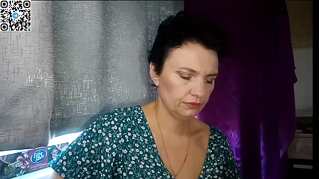 HotMamaQueen234 online show from 06/25/26, 11:48