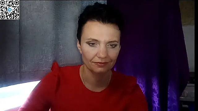 HotMamaQueen234 online show from 07/06/26, 11:18