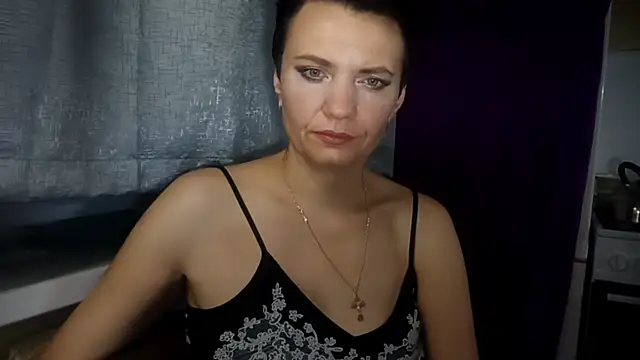 HotMamaQueen234 online show from 07/23/26, 12:02