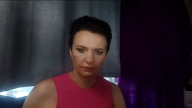 HotMamaQueen234 online show from 07/28/26, 12:12