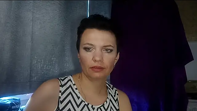 HotMamaQueen234 online show from 07/31/26, 07:52