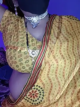 Snapshot of Miss_roohi chatting on 07/13/26, 06:05 Miss roohi online show from 07/13/26, 06:05