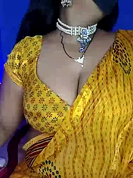 Snapshot of Miss_roohi chatting on 07/26/26, 02:57 Miss roohi online show from 07/26/26, 02:57