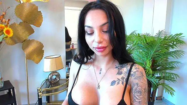 Snapshot of MissSiennaa chatting on 05/29/26, 06:11 MissSiennaa online show from 05/29/26, 06:11