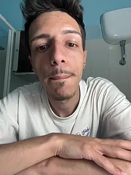 alex69005 online show from 05/18/26, 08:03