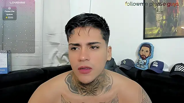Snapshot of sweetlatinoboy chatting on 05/08/26, 10:42 sweetlatinoboy online show from 05/08/26, 10:42