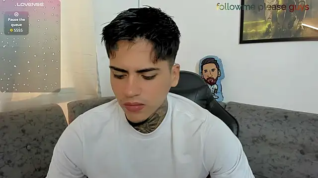 sweetlatinoboy online show from 06/20/26, 12:19