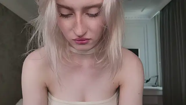 Snapshot of oh__lily chatting on 08/01/26, 02:27 oh lily online show from 08/01/26, 02:27