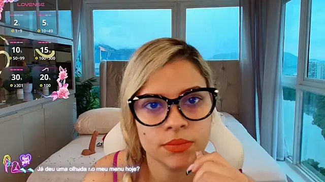 Snapshot of Florence_Ford chatting on 06/17/26, 11:12 Florence Ford online show from 06/17/26, 11:12