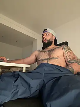 Snapshot of iwillplay chatting on 03/17/26, 01:21 iwillplay online show from 03/17/26, 01:21