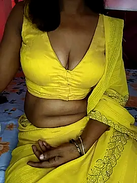 mayakapoor880 online show from 06/08/26, 10:48