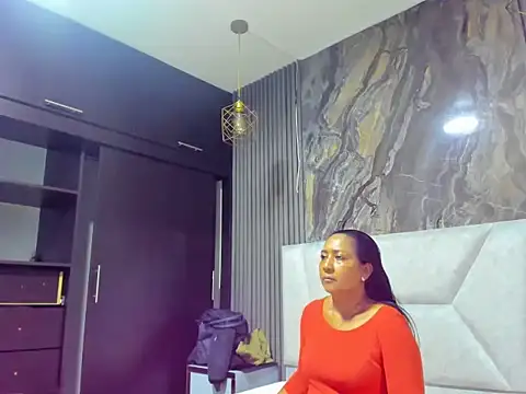 ZafiroHL online show from 03/25/26, 06:03