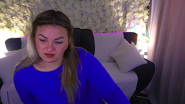 AlissyaGrayy online show from 06/25/26, 05:45