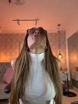 SERENAA   online show from 05/16/26, 03:03