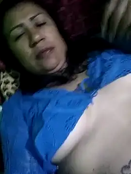 juliataylorhot online show from 04/28/26, 02:10