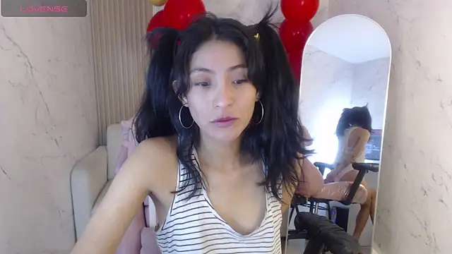 Snapshot of sweetcat666_tf chatting on 03/23/26, 01:48 sweetcat666 tf online show from 03/23/26, 01:48