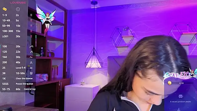 tifanywollf online show from 04/01/26, 03:18