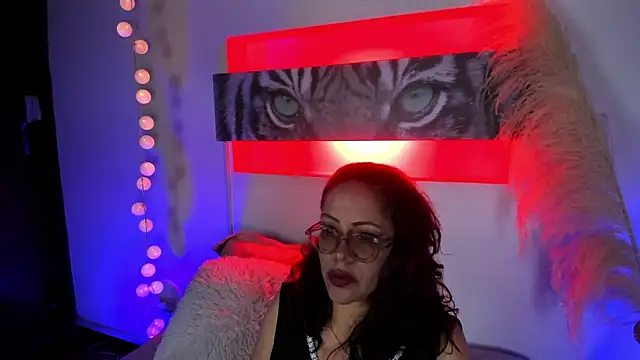 Mariia Paulaa online show from 06/17/26, 04:15