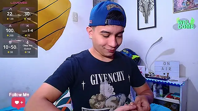 Max Parkerr online show from 04/14/26, 01:28
