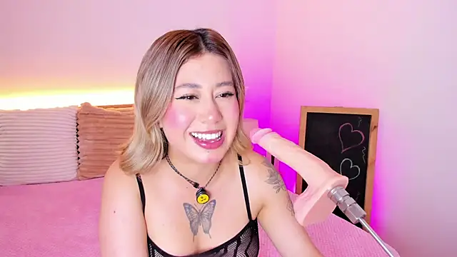 Amber Palmer online show from 05/30/26, 08:06
