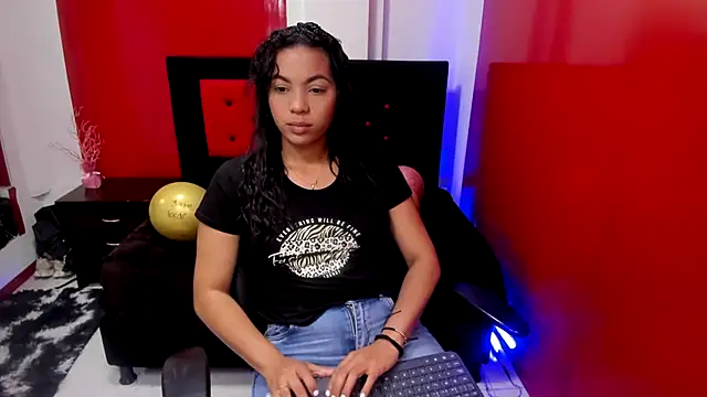adhara angelss online show from 04/22/26, 07:59