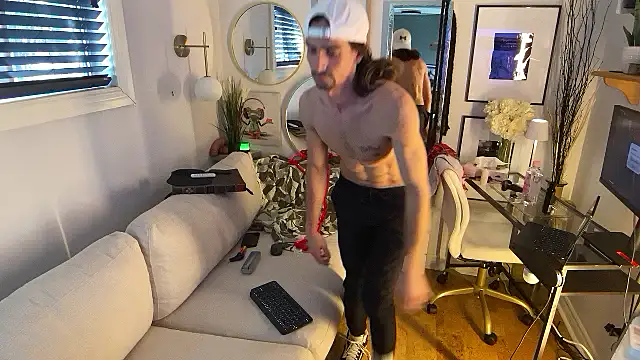 Snapshot of DylanBrook chatting on 04/07/26, 09:59 DylanBrook online show from 04/07/26, 09:59