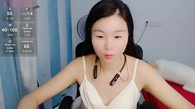Snapshot of Lianzi-2026 chatting on 06/26/26, 12:20 Lianzi-2026 online show from 06/26/26, 12:20