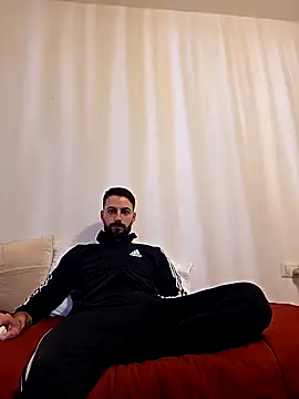 AmicisegretiITA online show from 03/23/26, 06:28