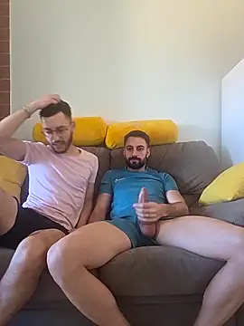 AmicisegretiITA online show from 05/13/26, 05:38