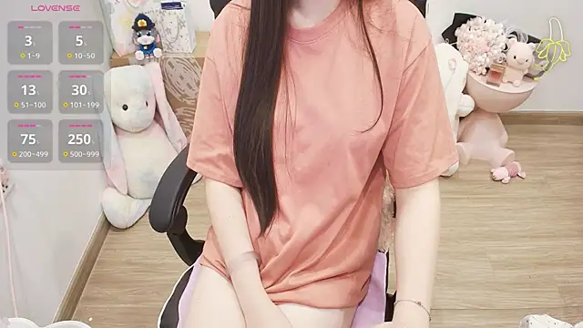 Snapshot of Nana_Chu chatting on 07/19/26, 12:03 Nana Chu online show from 07/19/26, 12:03