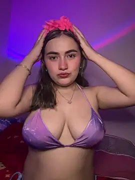 Mia seduccion online show from 04/12/26, 01:21