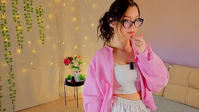 Snapshot of sofiacarnival chatting on 03/26/26, 03:06 sofiacarnival online show from 03/26/26, 03:06