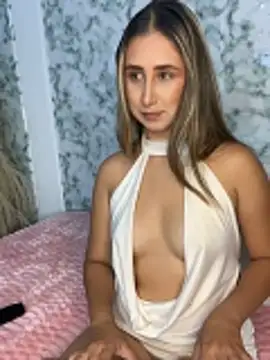 VictoriaWhitmore online show from 04/21/26, 02:51