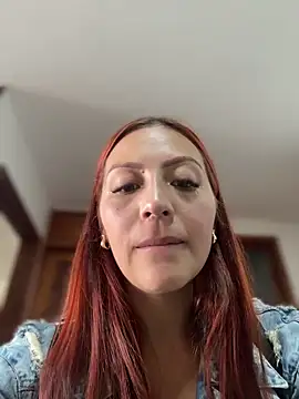Snapshot of Queen_Scatlett chatting on 05/22/26, 12:44 Queen Scatlett online show from 05/22/26, 12:44