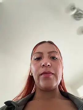 Snapshot of Queen_Scatlett chatting on 07/11/26, 12:41 Queen Scatlett online show from 07/11/26, 12:41