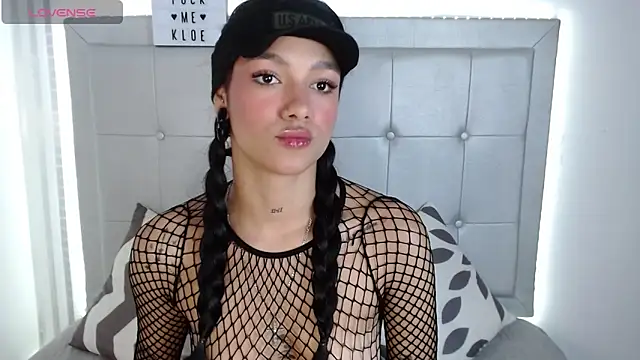 Kloe  watson online show from 05/05/26, 09:34