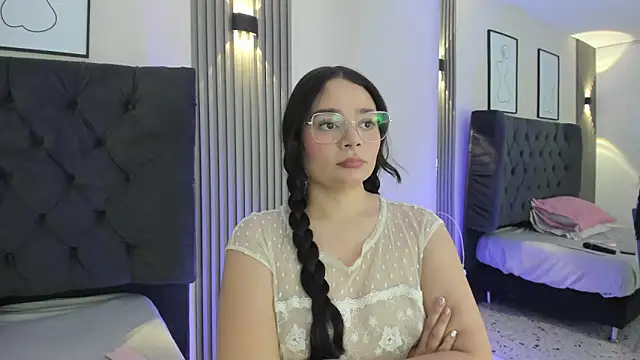 Snapshot of Lizeth_Vega chatting on 04/17/26, 07:28 Lizeth Vega online show from 04/17/26, 07:28