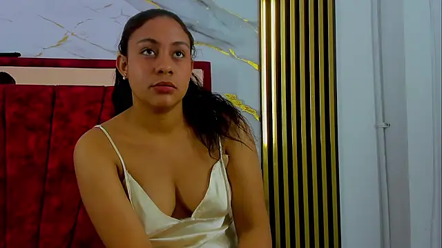 Tiana hots online show from 03/19/26, 01:31